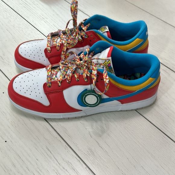 Nike dunks fruity pebbles worn very few times in good condition - Picture 2 of 8